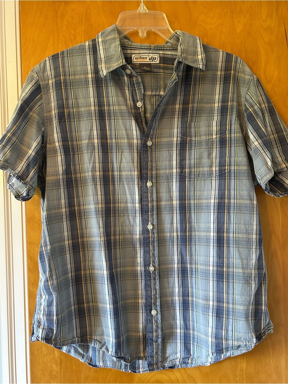 Men’s urban up pipeline Blue Plaid Short-Sleeve Button-Down Shirt size XL